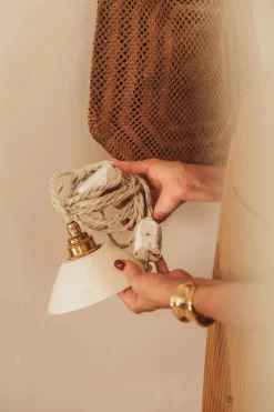 Baladeuse Lisette en grès chamotté ivoire et vert de gris