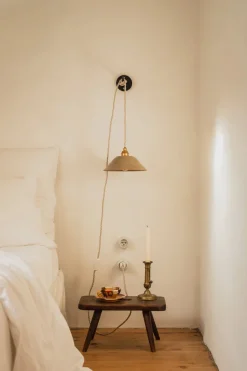 Baladeuse Lisette en grès chamotté ivoire et vert de gris