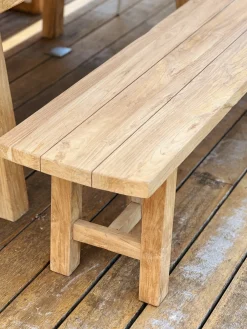 Banc d’exterieur en teck