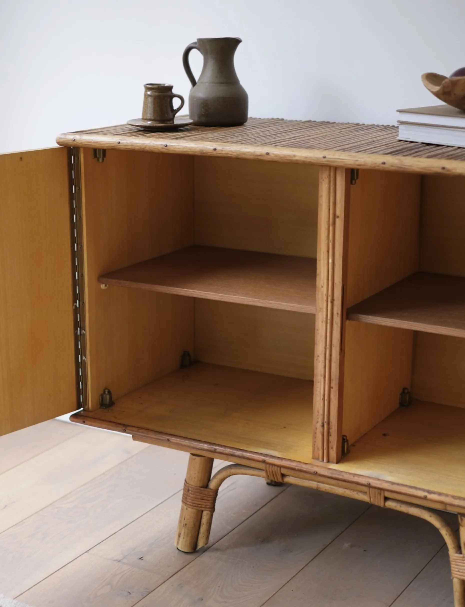 Buffet en rotin tressé vintage style Audoux & Minet