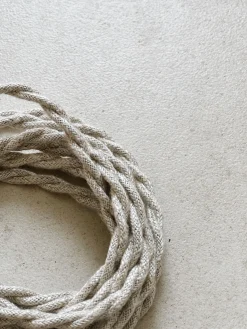 Câble corde torsadé électrifié