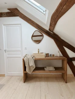 Console en teck recyclé – salle de bain