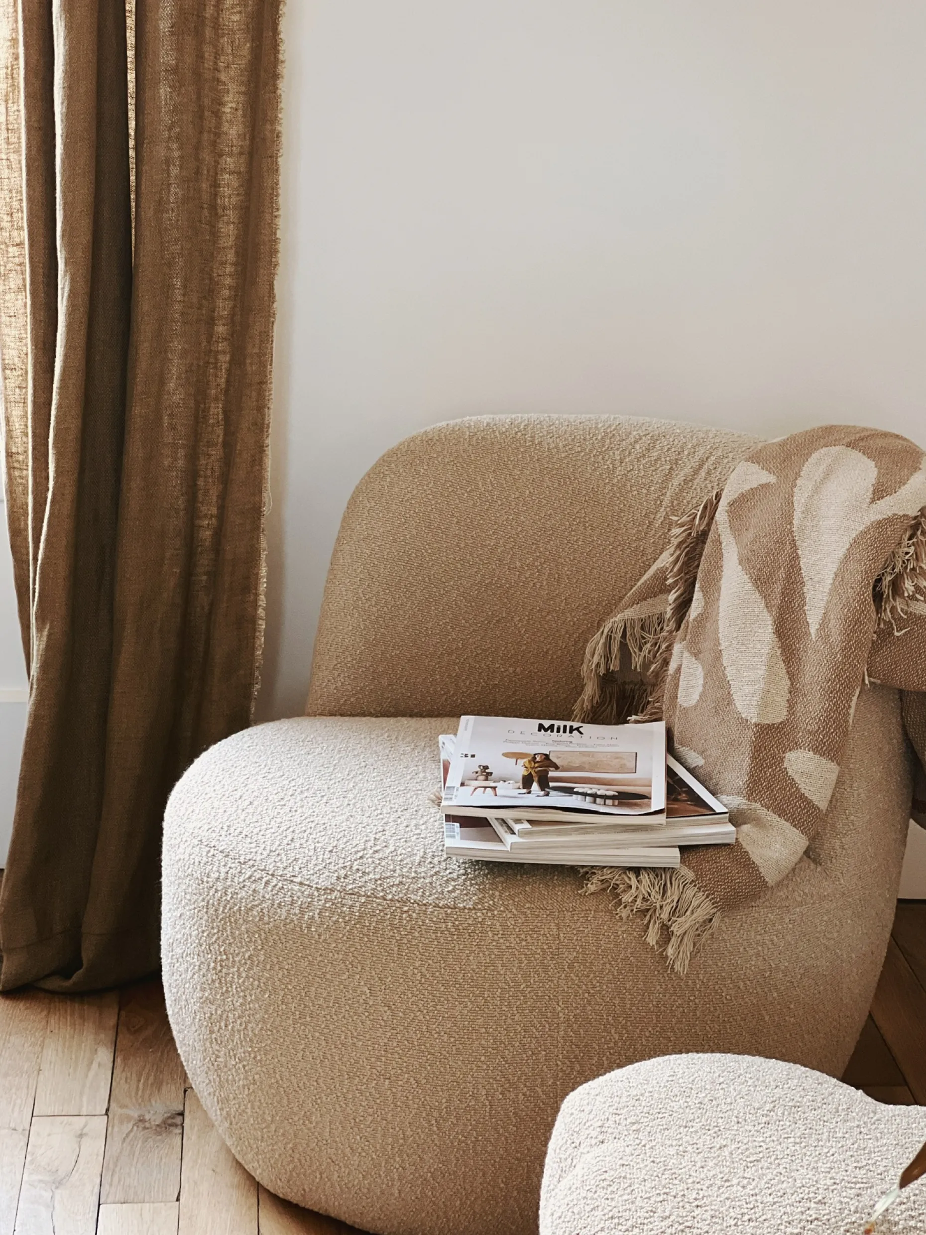 Fauteuil bouclette beige