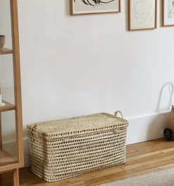 Grand coffre de rangement en feuille de palmier