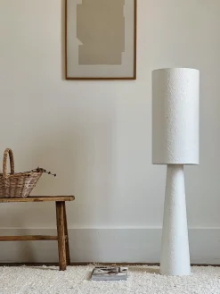 Lampadaire en papier mâché blanc