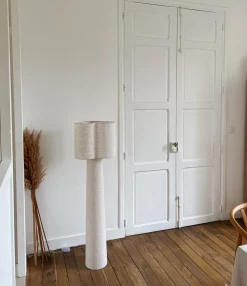 Lampadaire Rosa en toile beige