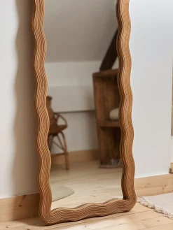 Miroir en rotin en forme de vague