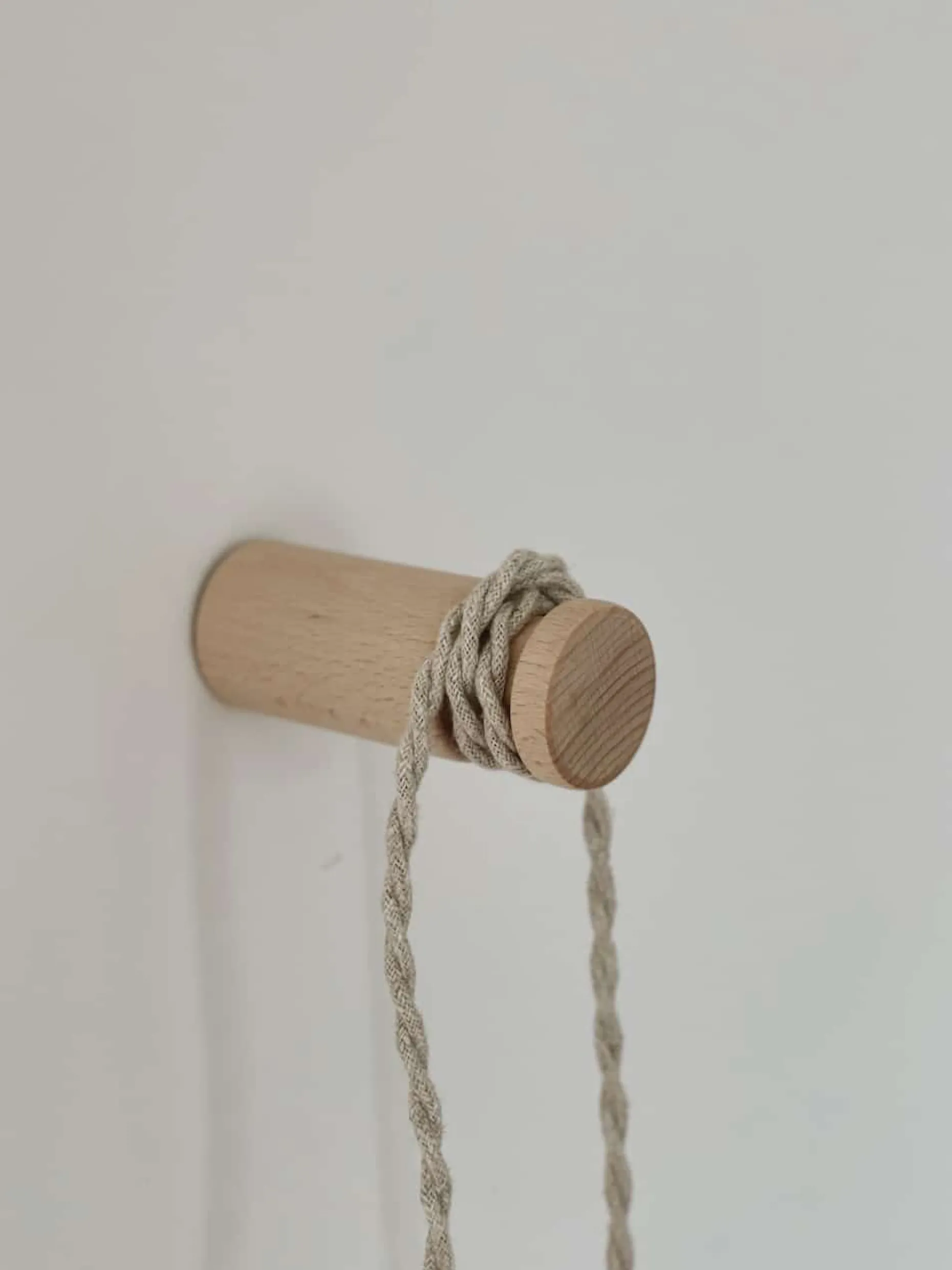 Patère en bois naturel