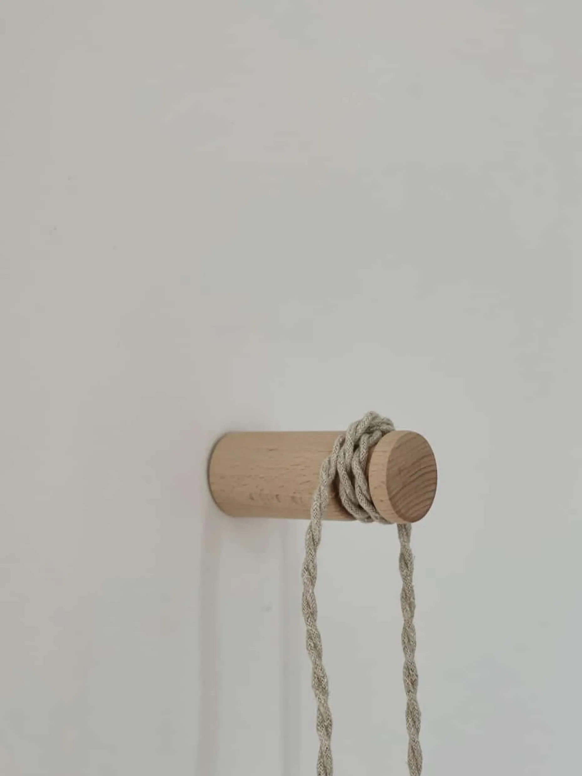 Patère en bois naturel