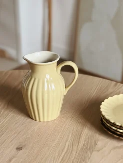 Pichet en grès avec anse
