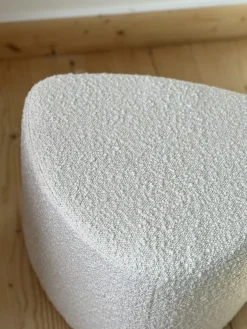 Pouf bouclette de couleur