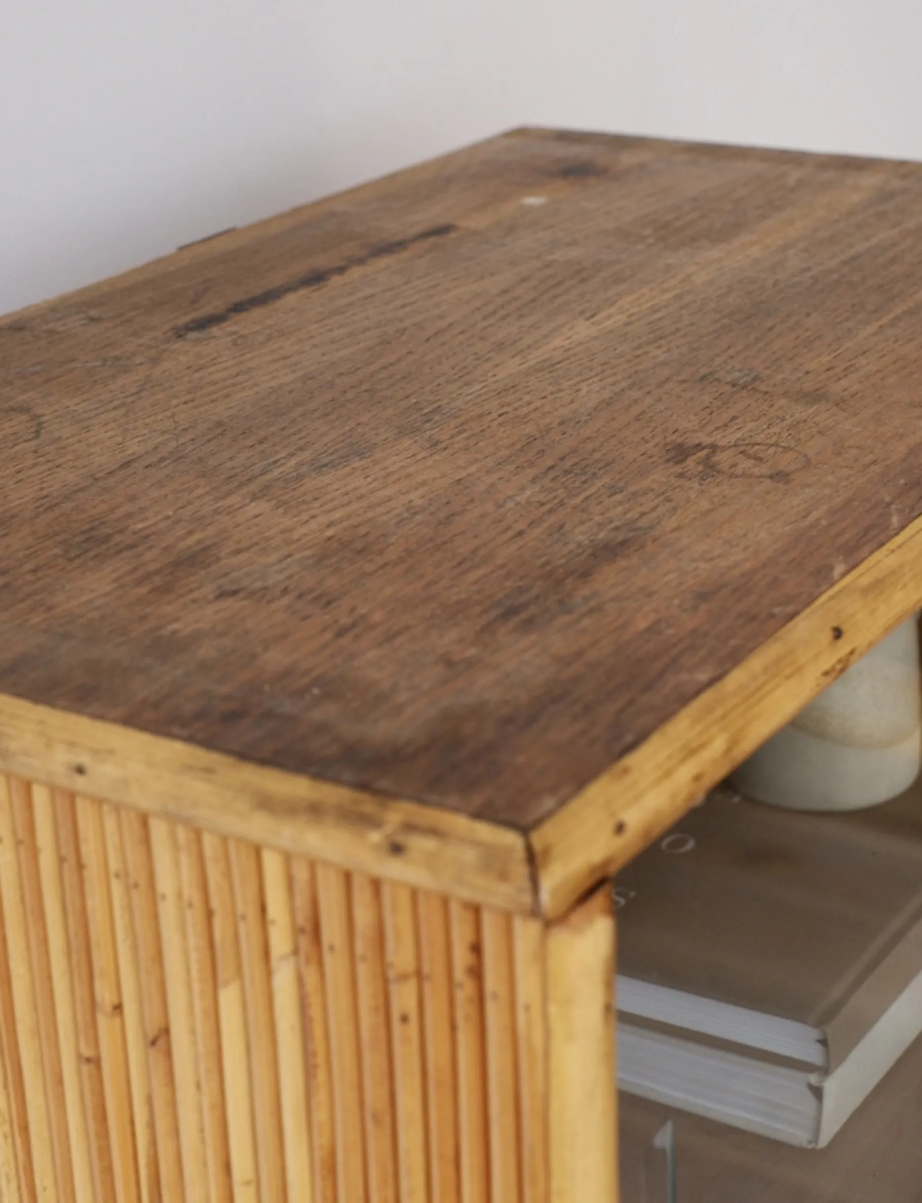 Secrétaire en rotin vintage