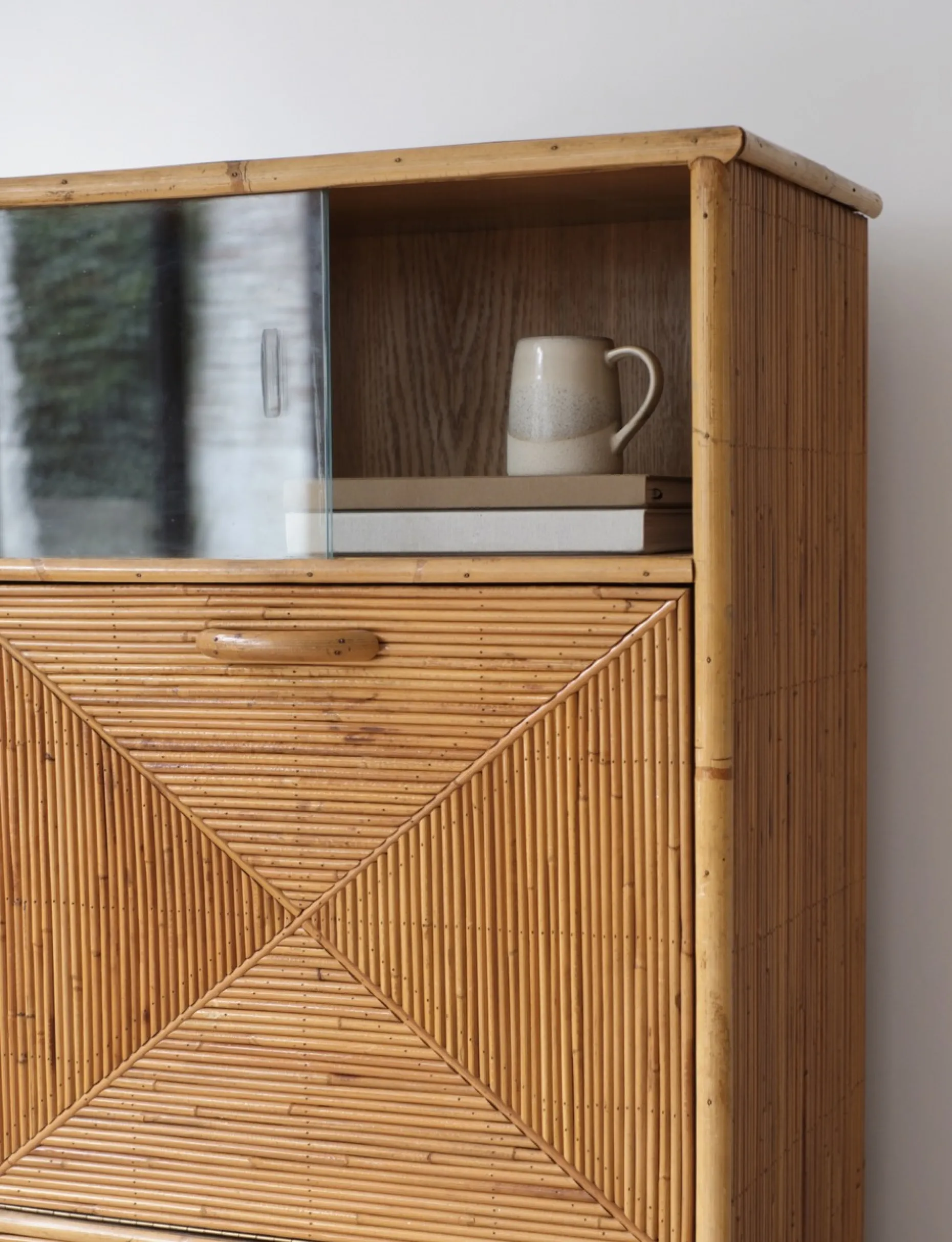 Secrétaire en rotin vintage