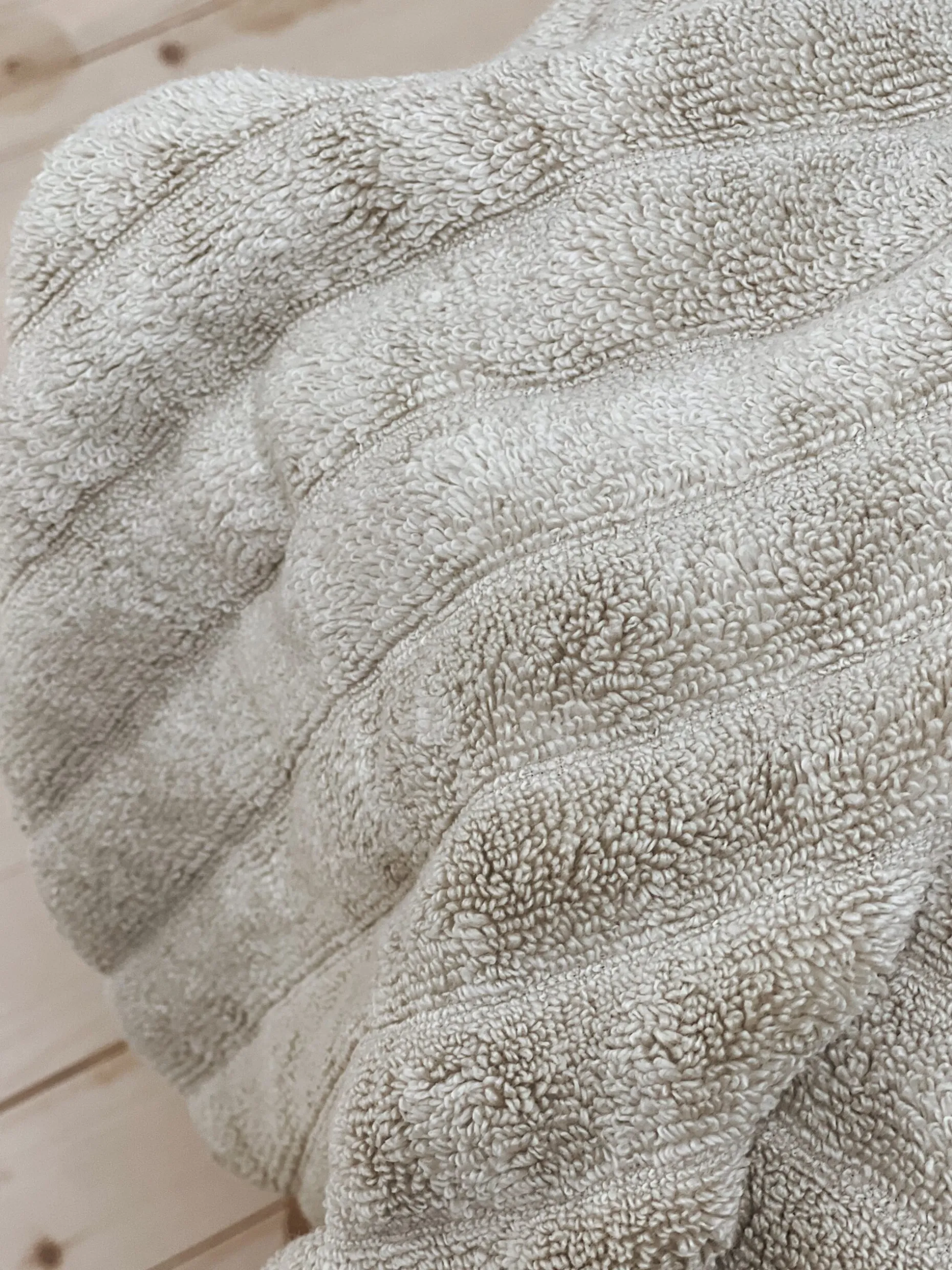 Serviette de toilette gauffrée beige