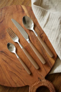 Set de 16 couverts inox et marron