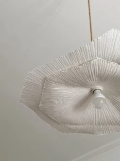 Suspension fleur en papier mâché double