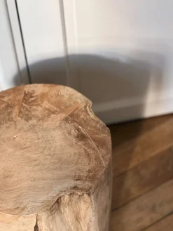 Tabouret en teck recyclé