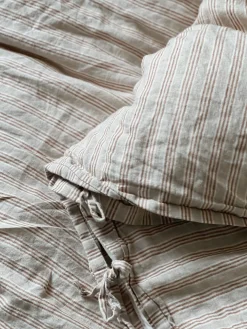 Taies d’oreiller en lin rayures noisette