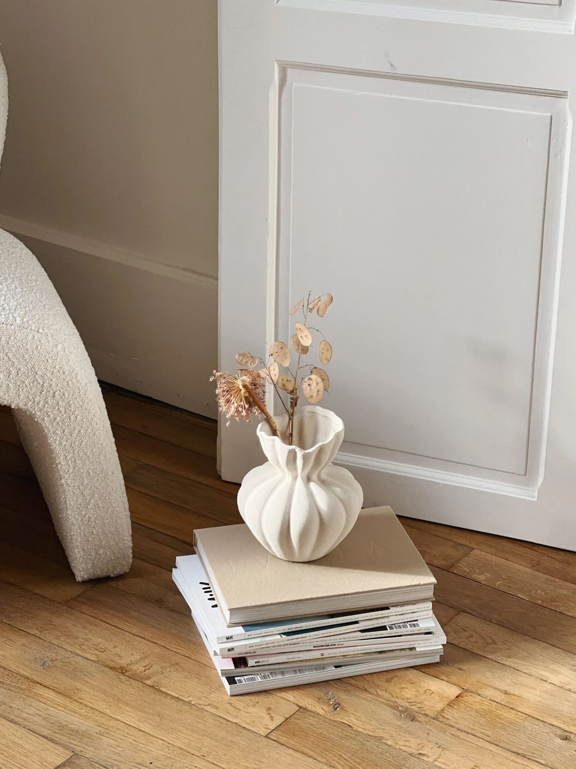 Vase collerette en céramique blanc